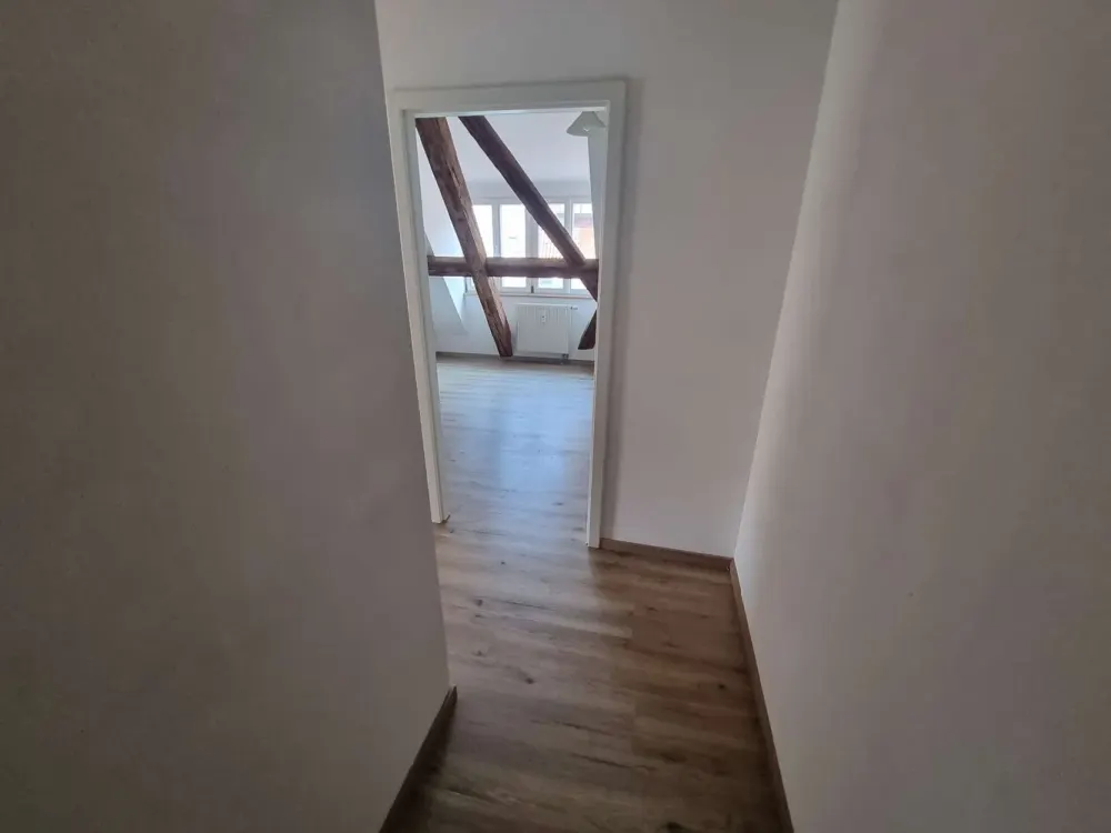 Schicke 2-Zi.-Altbauwohnung mit EBK und Stellplatz