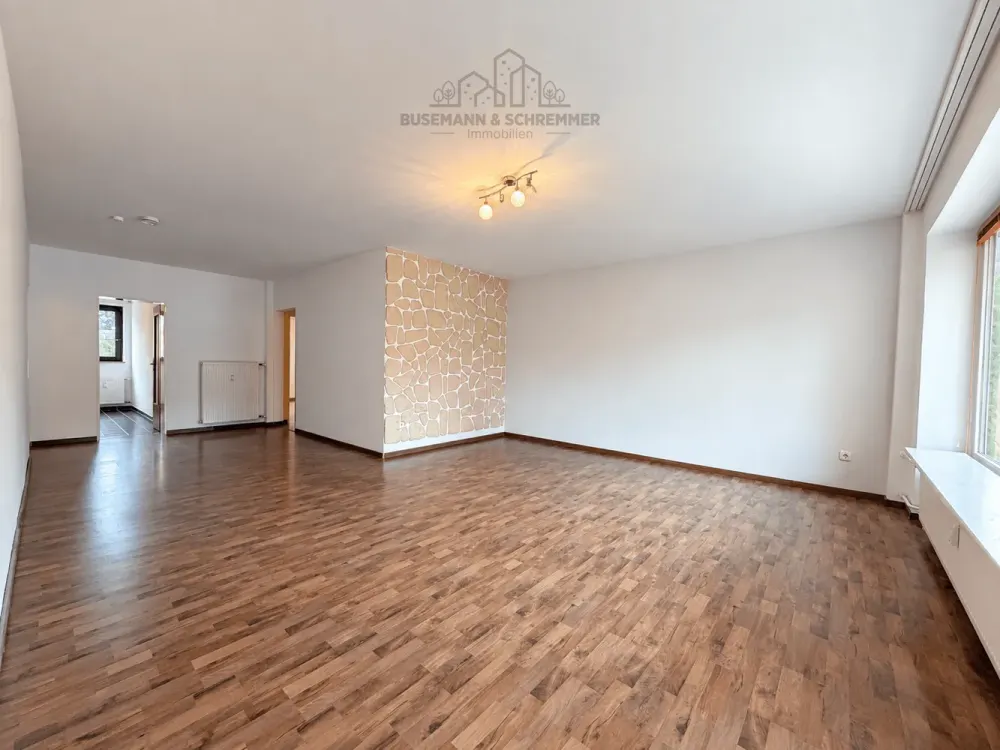 Zentrale 3-Zimmer-Wohnung mit Balkon und Stellplatz in Berenbostel