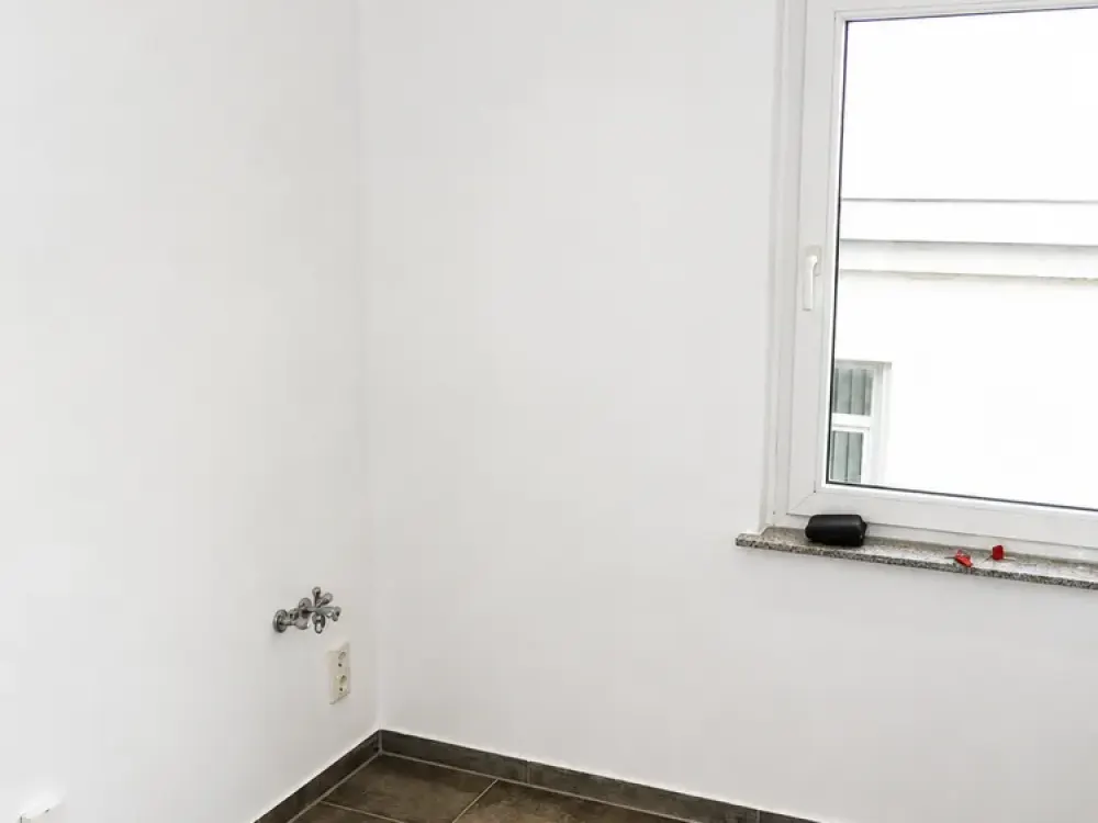 Frisch sanierte, helle Zweizimmerwohnung im Zentrum von Bergisch Gladbach
