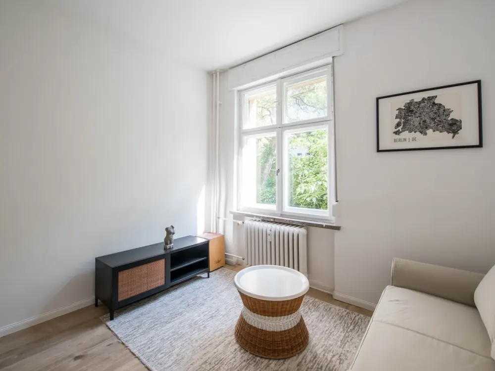 Schöne möblierte ein Zimmer Wohnung in Berlin, Friedrichshain