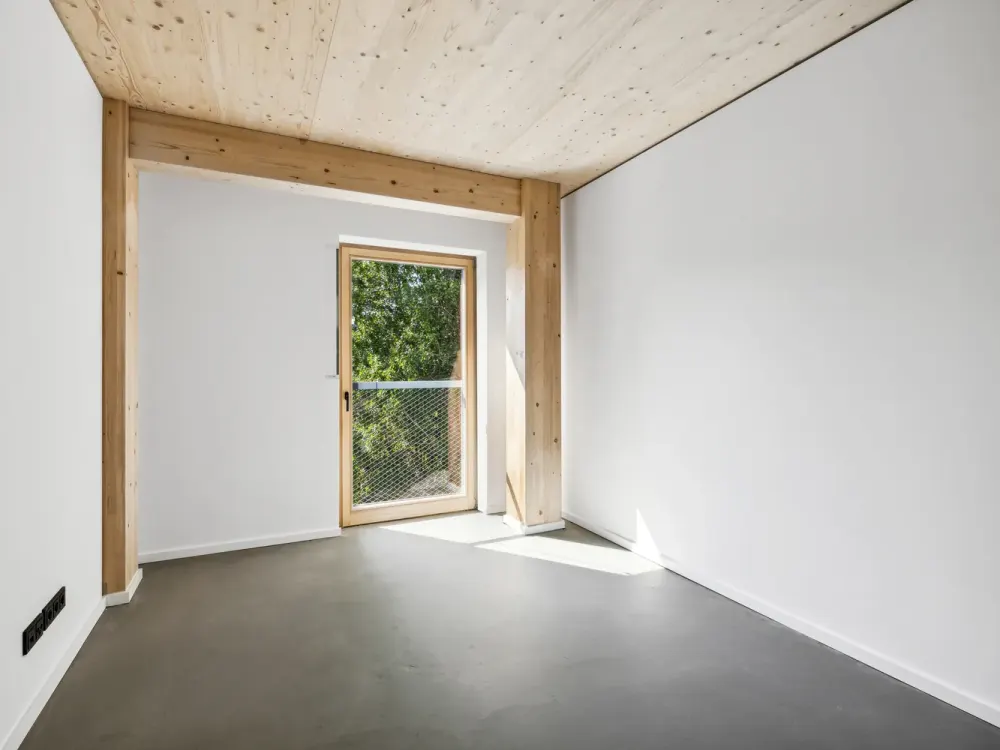 Neubau 2,5 Zi. Wohnung mit Terrasse in Berlin Moabit