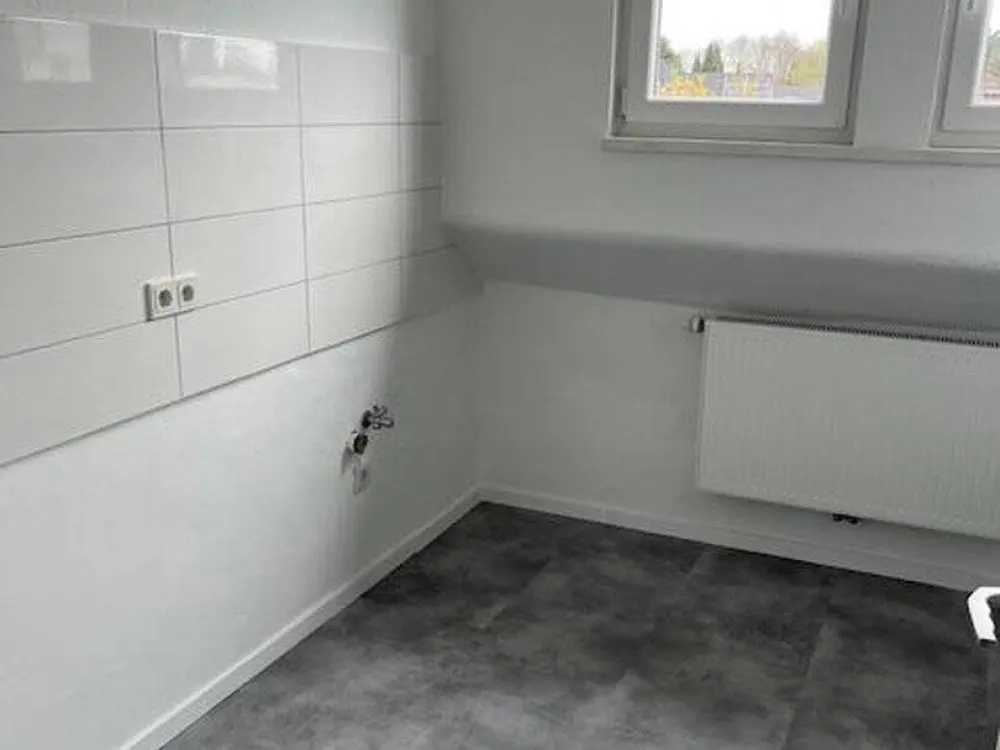 Frisch renovierte schöne 2-Zimmer-Wohnung in attraktiver Lage