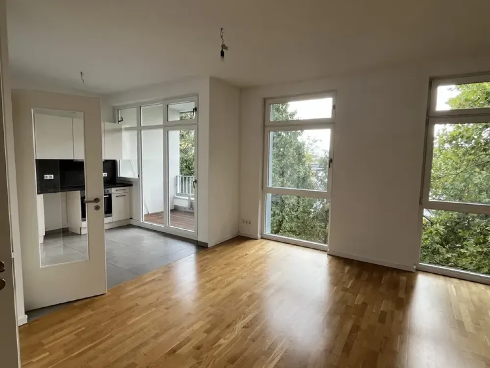 Charmante 3-Zimmerwohnung mit Einbauküche und Balkon in den Ortlergärten