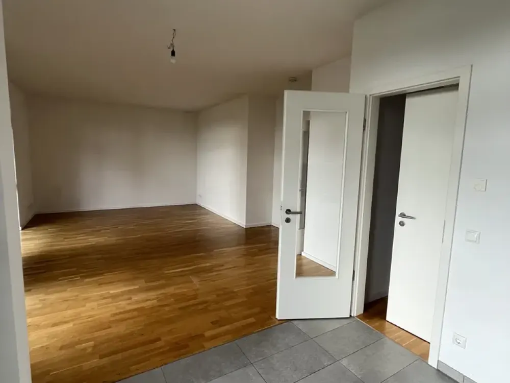 Charmante 3-Zimmerwohnung mit Einbauküche und Balkon in den Ortlergärten