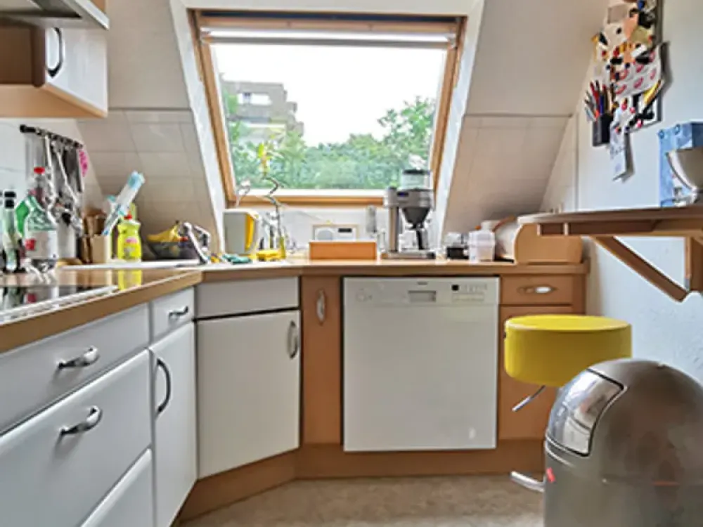 Helle 4 Zimmer Maisonettewohnung mit Balkon