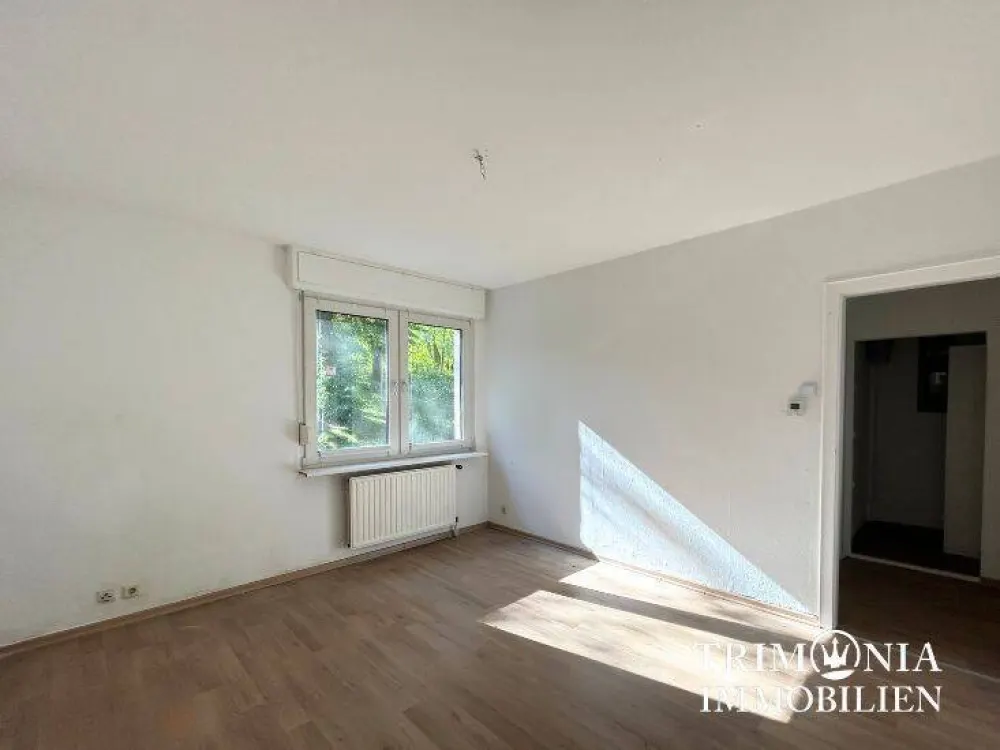 Helle und renovierte Erdgeschosswohnung
