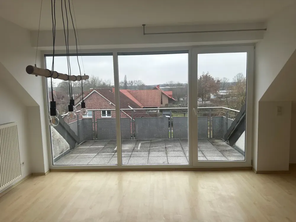 Bright 2-Room Attic Apartment with Balcony in Paderborn