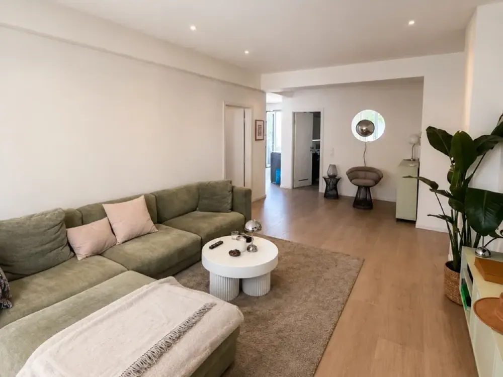 Kernsaniert & luxuriös teilmöbliert: Design-Apartment mit italienischem Terrazzo, Derendorf
