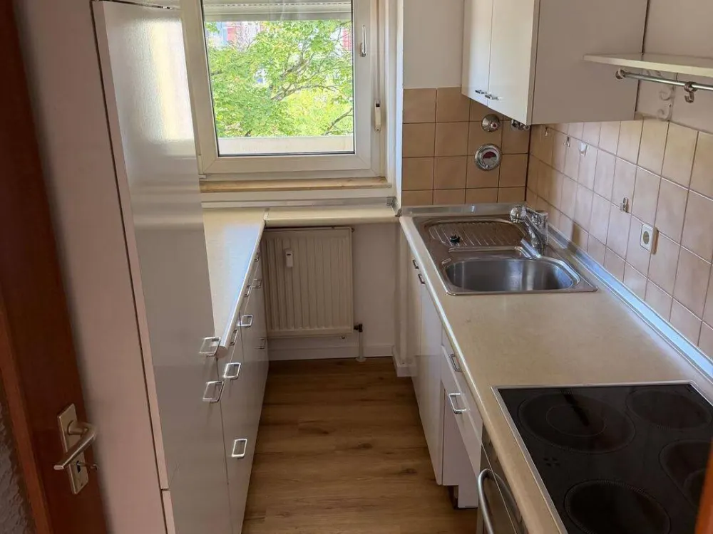 Großzügige 2 Zimmer Wohnung in zentraler Lage