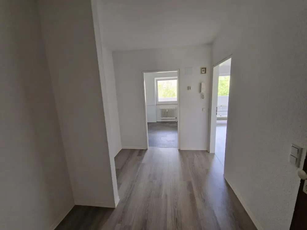 Bright 1-Room Apartment with Balcony for Rent in Saarbrücken