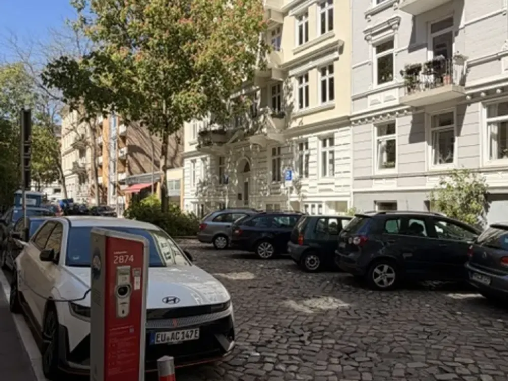 Altbau ETW im schönsten Eimsbüttel befristet zu vermieten - bitte keine Makleranfragen