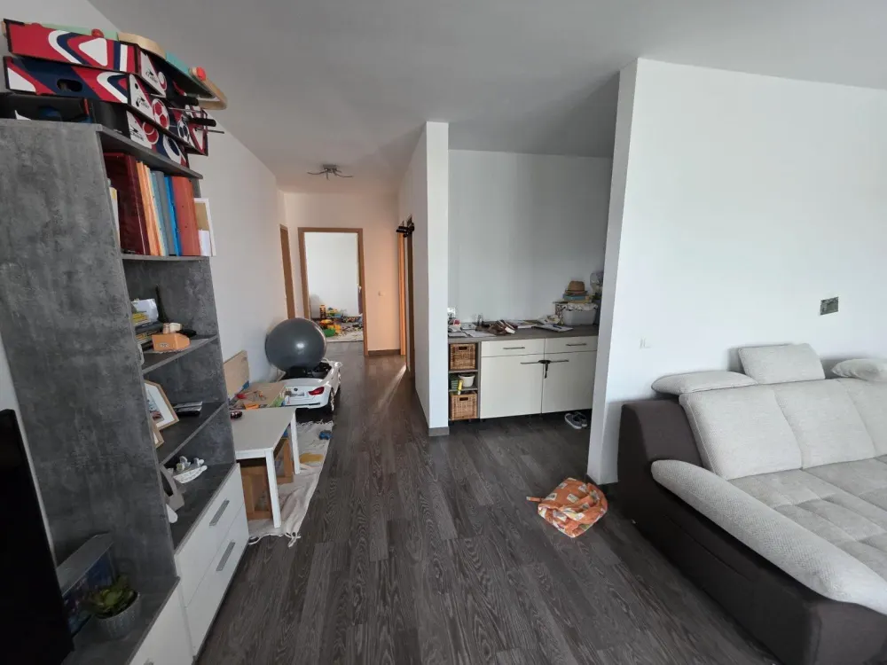 Wohnung 81 m2 3 mit Stellplatz Kellerraum Waschraum Trockenraum