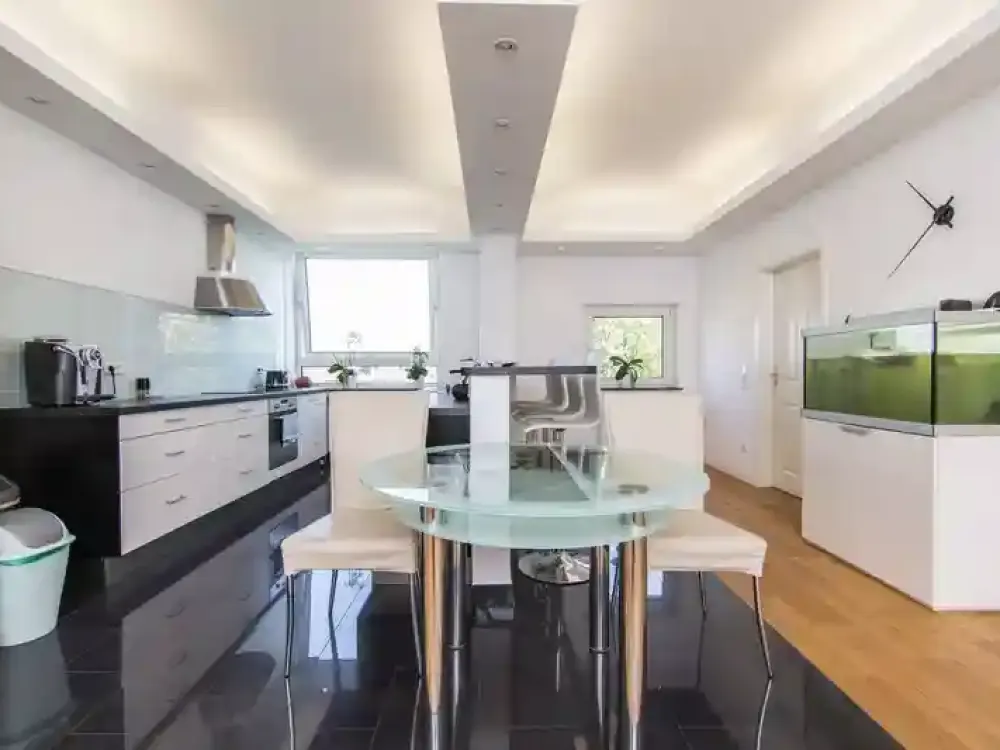 Großzügige 140 m² Wohnung am Worringer Platz