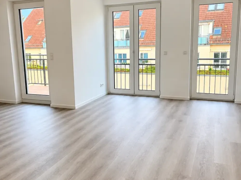 LICHT. BALKON. WEITE. 2 Zimmer auf 54,7 m² in Altglienicke