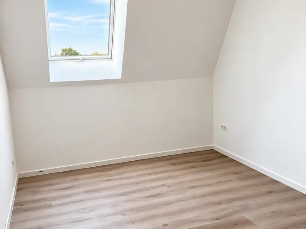 LICHT. BALKON. WEITE. 2 Zimmer auf 54,7 m² in Altglienicke