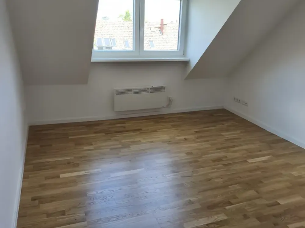 Dachgeschosswohnung in Südstadt