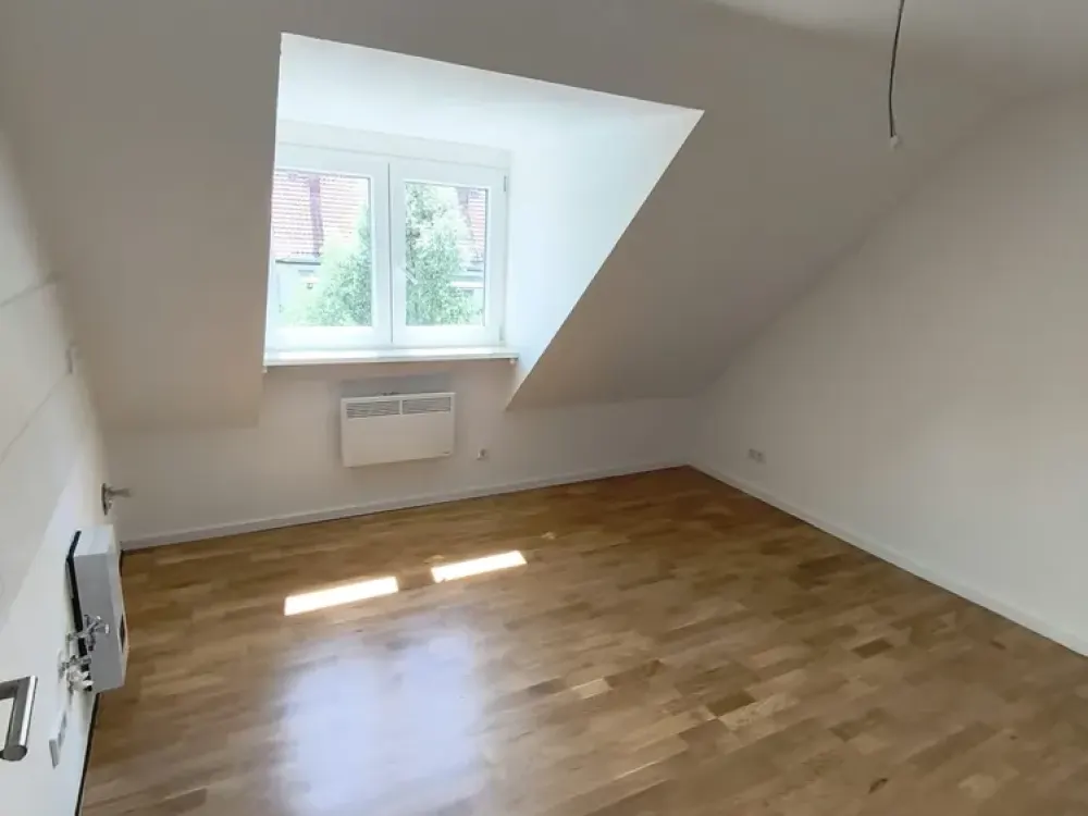 Dachgeschosswohnung in Südstadt