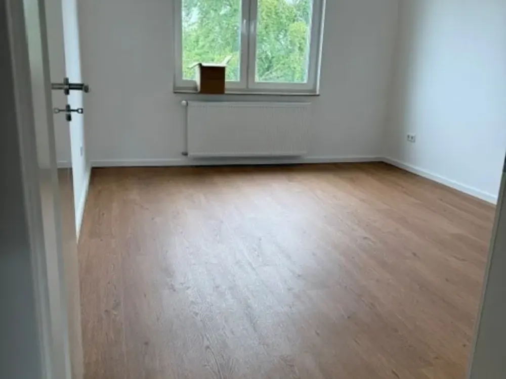 Modern sanierte 4-Zimmerwohnung in Braunsfeld