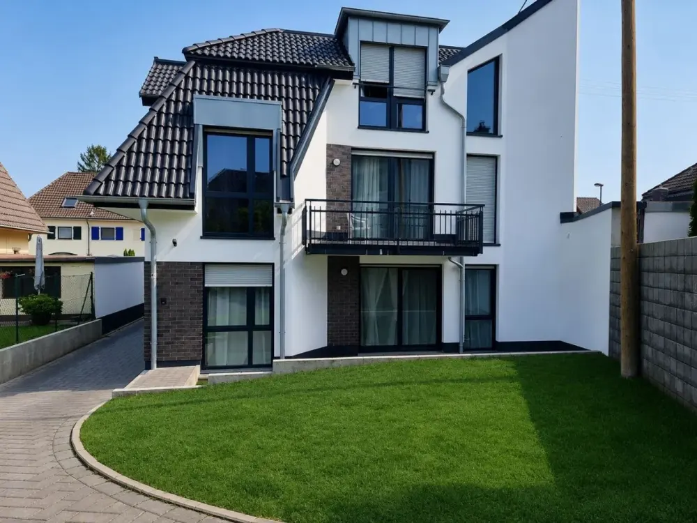 Ideal für WG & Unternehmen | Moderne 4-Zimmer-Maisonette-Wohnung | Voll möbliert