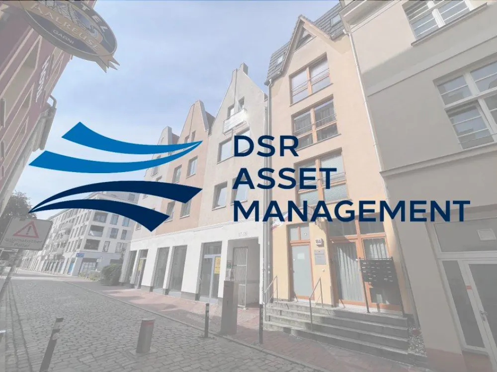 شقة ميزونيت من 3 غرف مع شرفة في وسط مدينة روستوك | بدون عمولة | www.dsr-asset.com