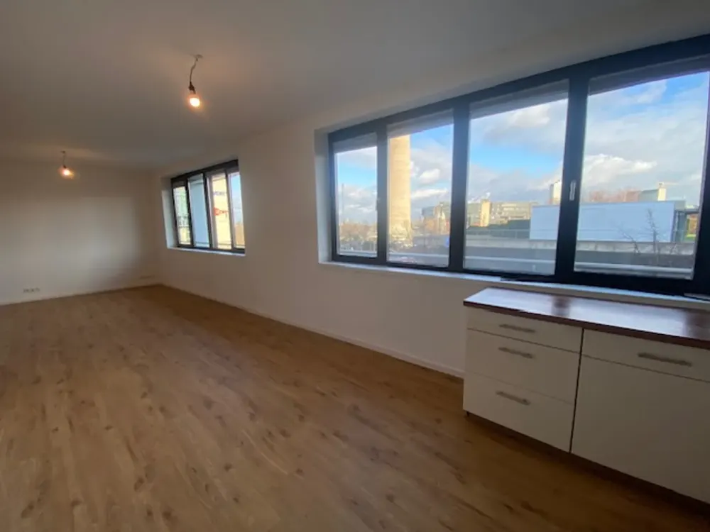 Geschmackvolle 4-Zimmer-Maisonette-Wohnung mit EBK in Düsseldorf