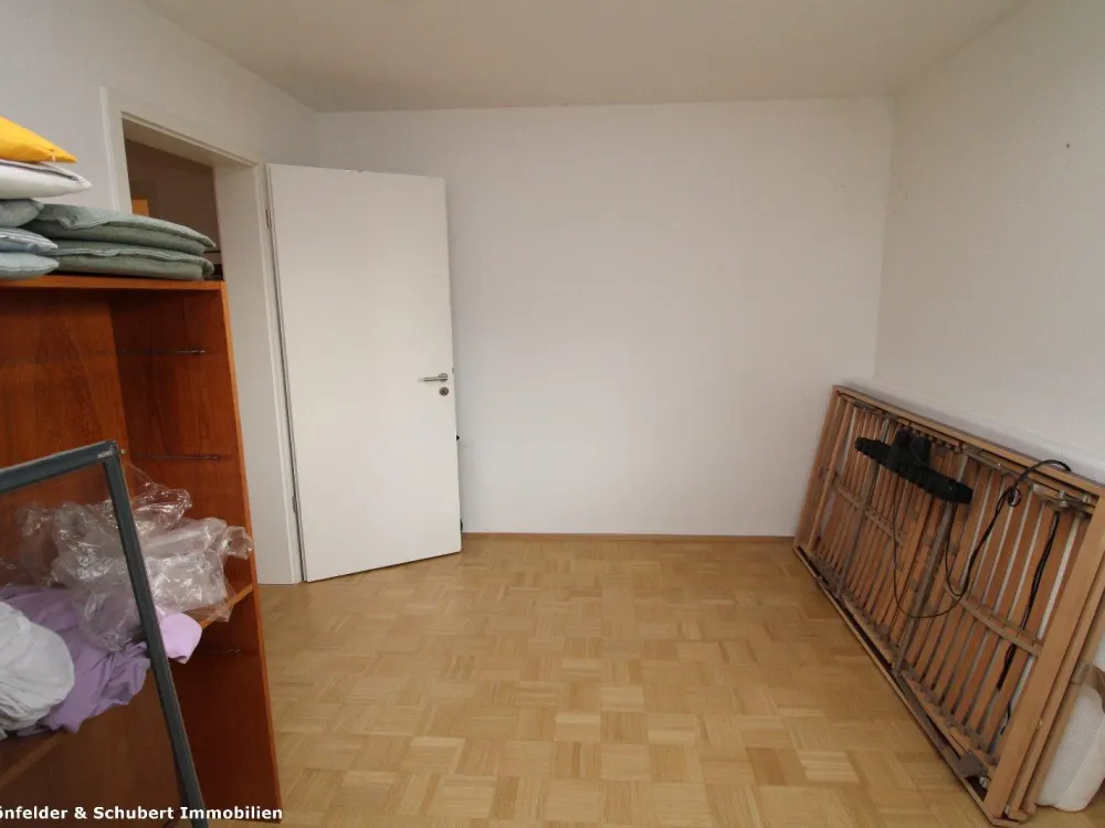 Perfekt für Senioren. Hochwertige 3,5 Raum-Wohnung mit Aufzug und Garage. Direkte Citylage.