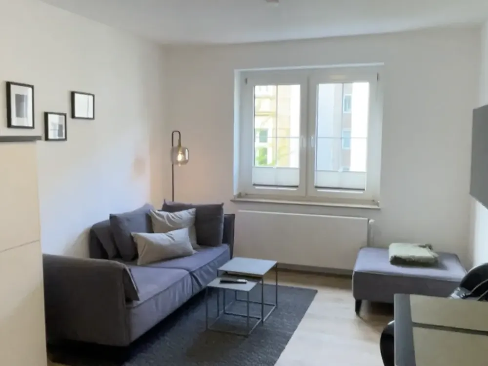 Stilvolles Ambiente, Zentrale Lage: Ihr neues Zuhause in einer hochwertig sanierten Wohnung