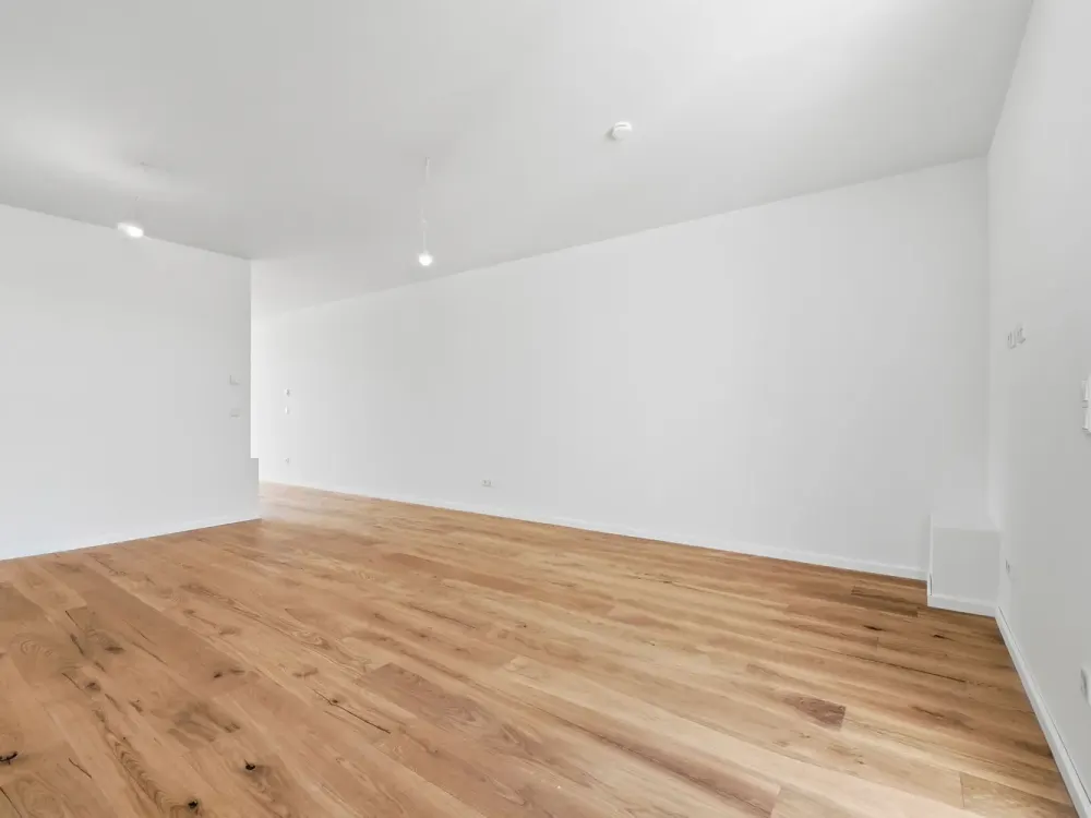 Newly Built! Spacious Top-Floor Apartment Leverkusen