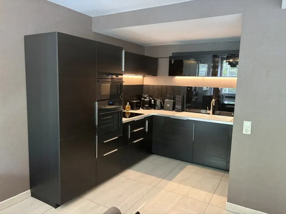 Vollmöbliertes Designer-Apartment im Herzen Düsseldorfs