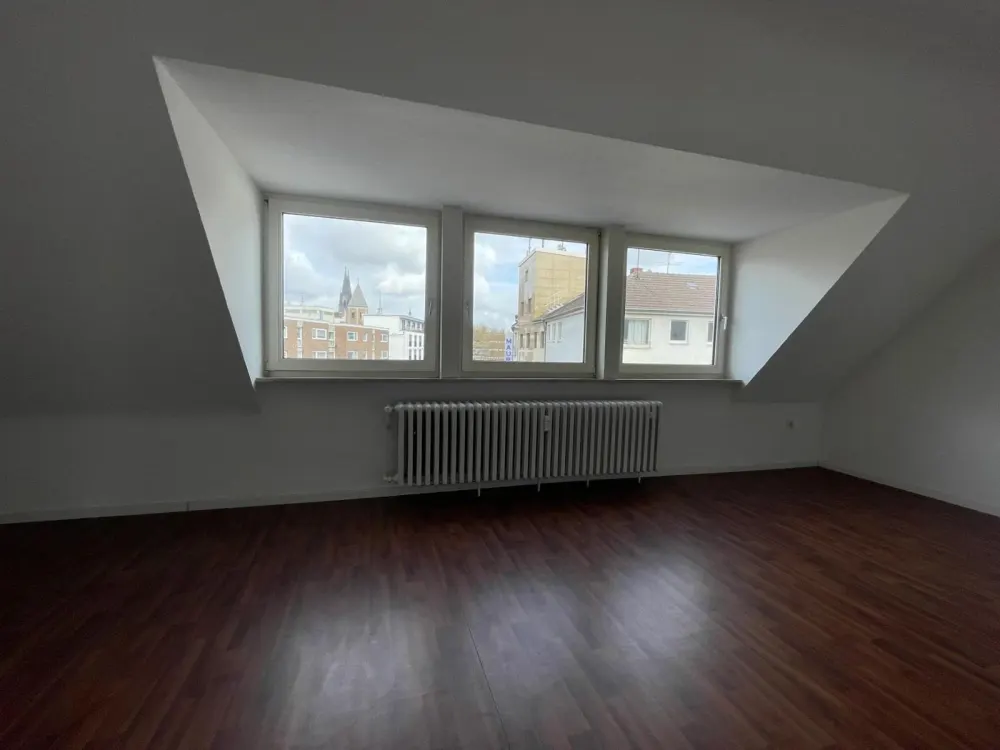 Charmante 2-Zimmer-Wohnung mit Domblick