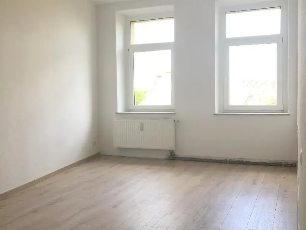 LEIPZIG-LEUTZSCH * RENOVATED GROUND FLOOR APARTMENT with BALCONY and modern fittings seeks new tenant