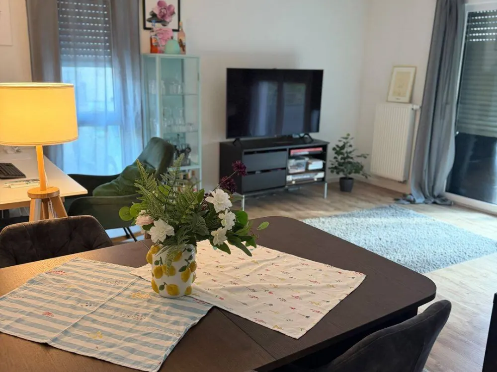 Modernes WG Zimmer in zentral Saarbrücken