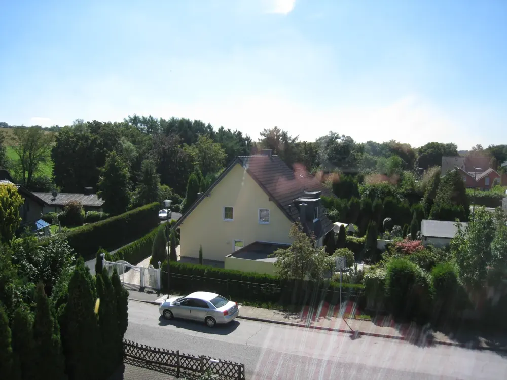 Wohnen mit Weitblick: Geräumige 2-Zimmer-Dachgeschosswohnung in Heiligenhaus-Isenbügel