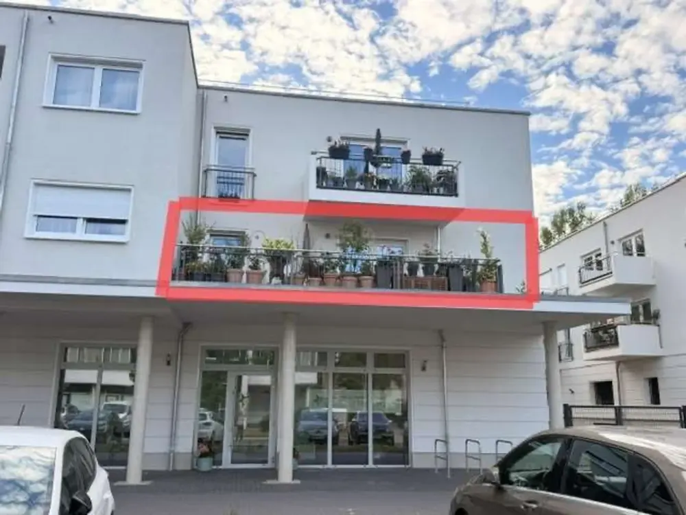 tolle, helle 2 Zimmerwohnung mit großer Terrasse,S-Bahn-Nähe!!!