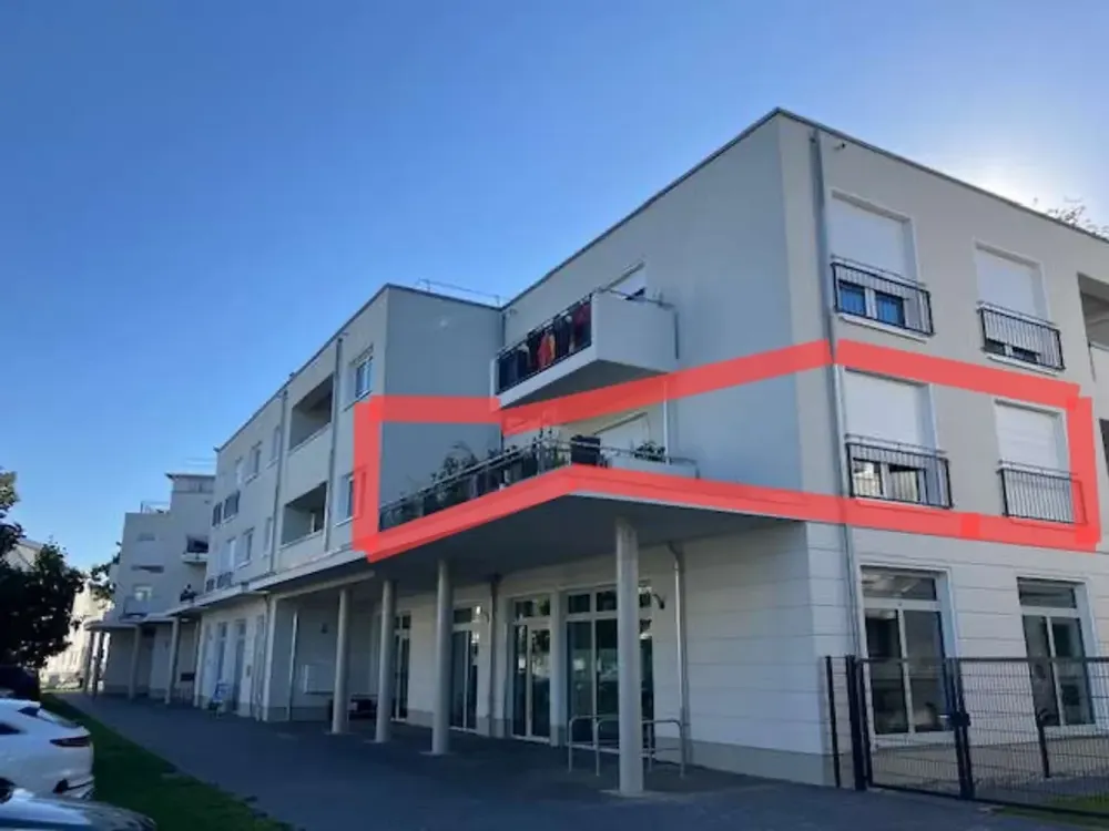 tolle, helle 2 Zimmerwohnung mit großer Terrasse,S-Bahn-Nähe!!!