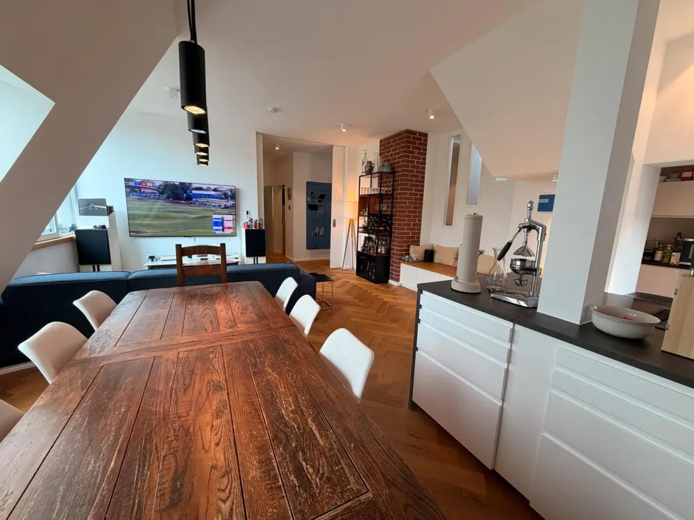 Exklusive Dachgeschosswohnung mit riesiger Dachterrasse