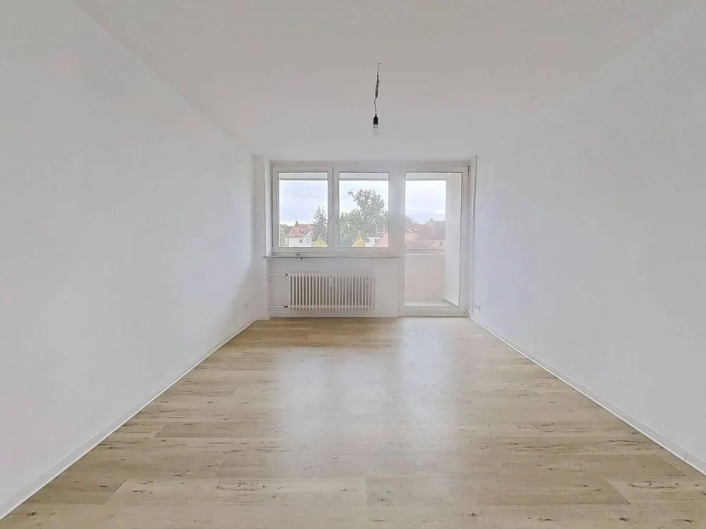 Sanierte 2-Zi.-Whg. mit BALKON in Nürnberg-Ziegelstein