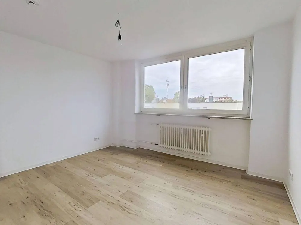 Sanierte 2-Zi.-Whg. mit BALKON in Nürnberg-Ziegelstein