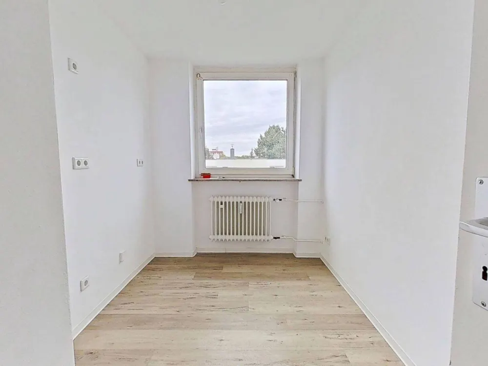 Sanierte 2-Zi.-Whg. mit BALKON in Nürnberg-Ziegelstein