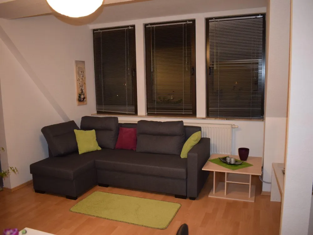 Möblierte 2-Raum-DG-Wohnung in Markkleeberg