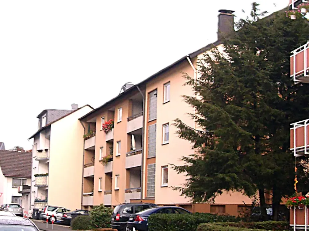 Frisch renovierte 3-Zimmerwohnung in zentraler Lage von Leverkusen-Quettingen