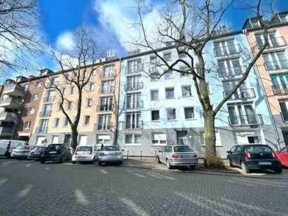 2-Zimmer-Wohnung im Dachgeschoss (Ohne Aufzug) - frisch saniert
