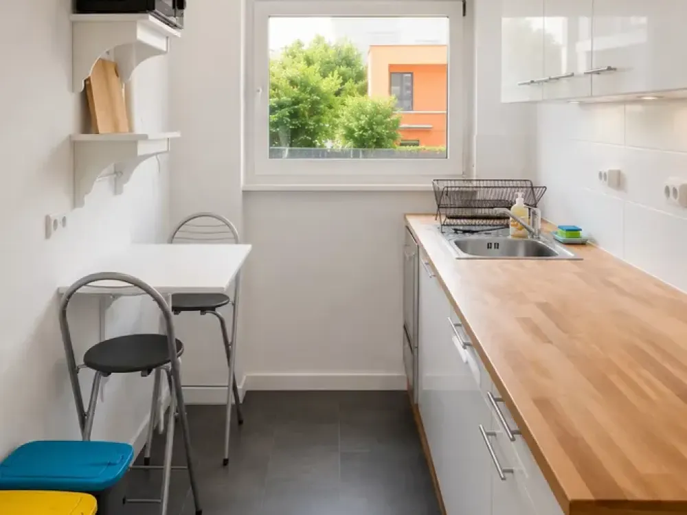 Firmen aufgepasst: Mitarbeiterwohnung / Co- Living Nähe Uni-Klinik Frankfurt / All-in