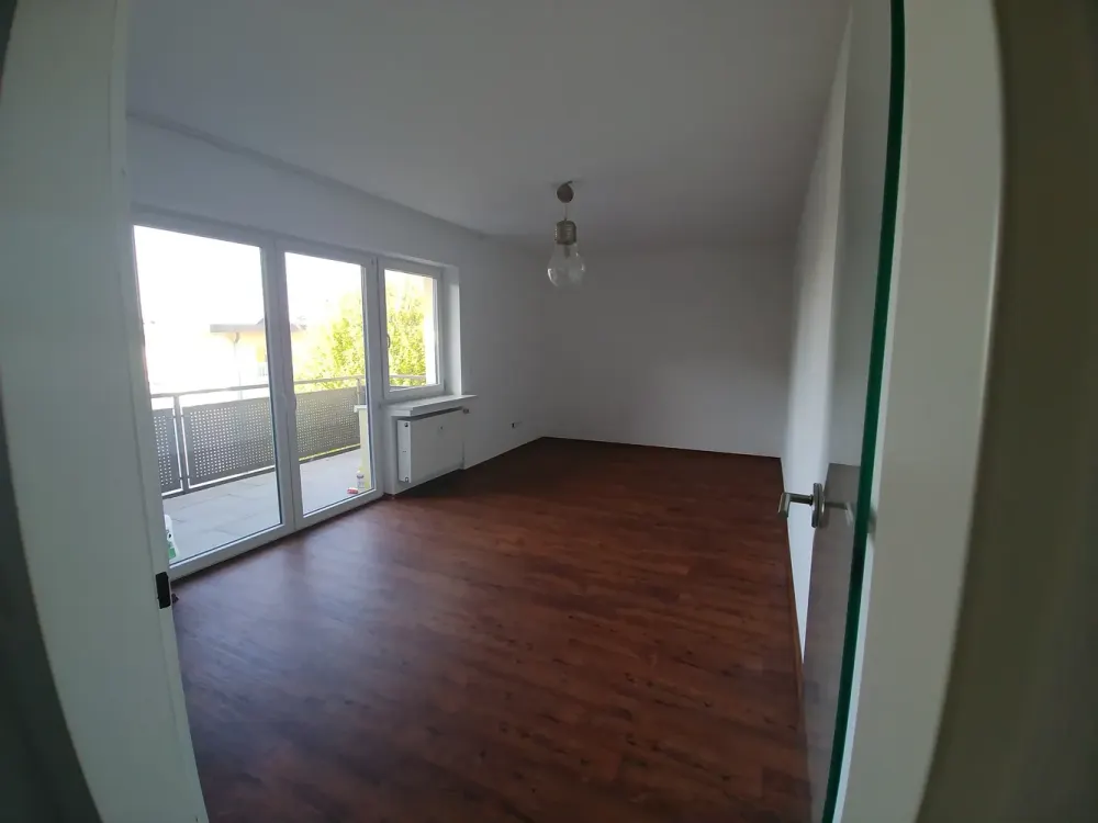 Quiet and Well-Maintained 1-Room Apartment with Fitted Kitchen and Balcony in Paderborn