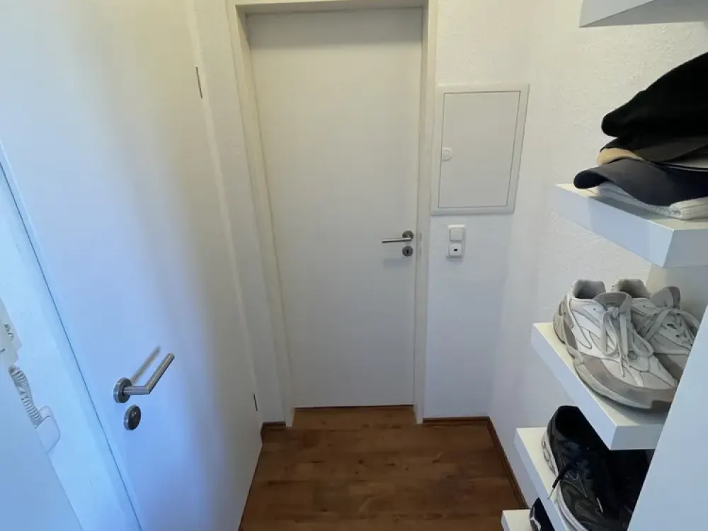 Quiet and Well-Maintained 1-Room Apartment with Fitted Kitchen and Balcony in Paderborn