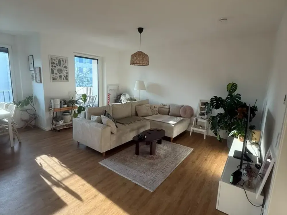 Moderne Etagenwohnung zur Miete mit Balkon in Dresden - Wentzel Dr.