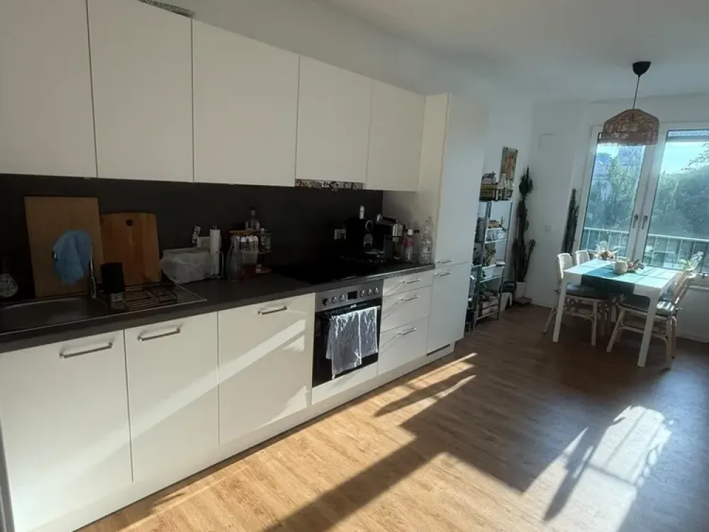Moderne Etagenwohnung zur Miete mit Balkon in Dresden - Wentzel Dr.