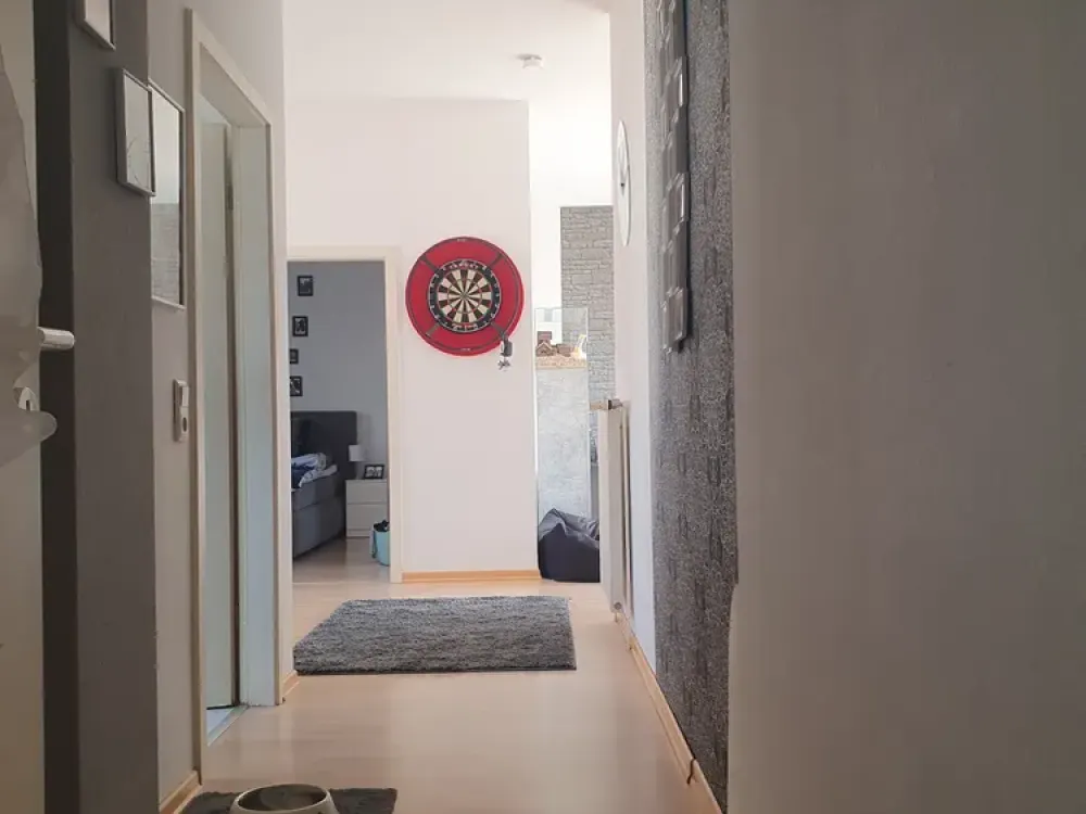 Schöne Dachgeschosswohnung in einem gepflegten Mehrfamilienhaus