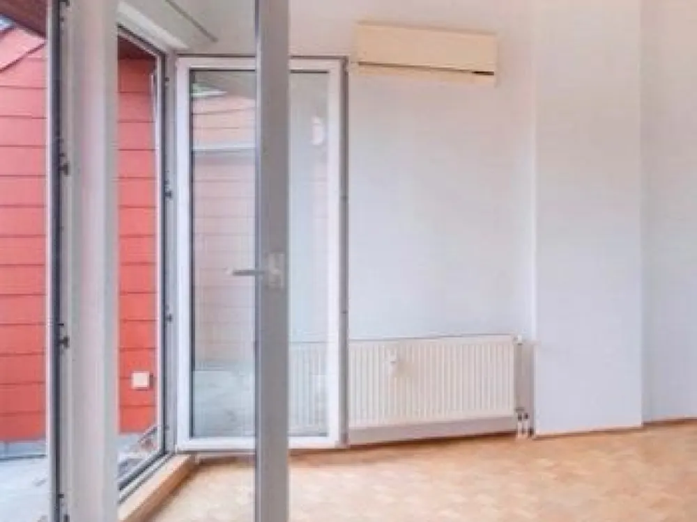 2-Zimmer-Wohnung mit Balkon in Plagwitz