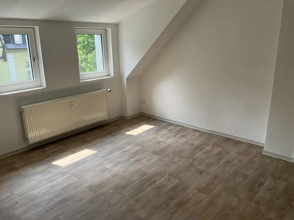 3-Zimmerwohnung im DG bezugsfertig plus Gutschein